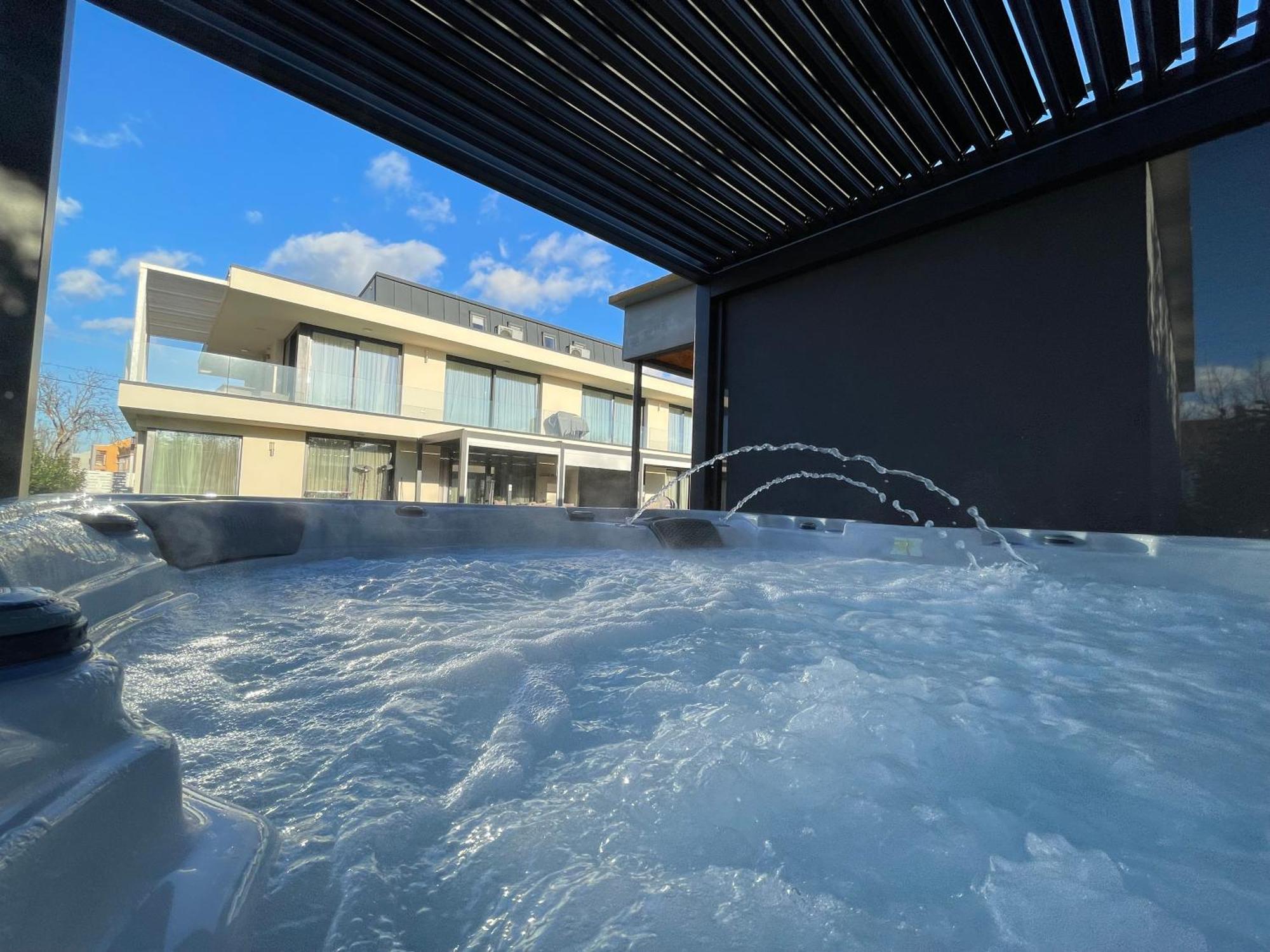 Luxury Apartments In Balatonalmadi, Almadi Lux Apartman III - Pure Gold エクステリア 写真